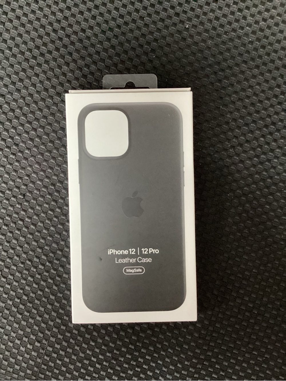 Apple iPhone 12 / 12 Pro Leather Case - Black